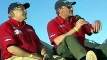 2002 - Johnny Hallyday : interview avec Gérard Holtz à Atar sur le Paris-Dakar – Stade 2 France 2 (6 Janvier)