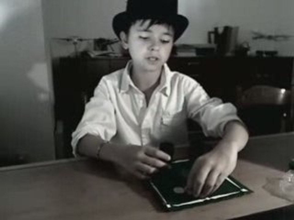 Tour de magie gobelets 2