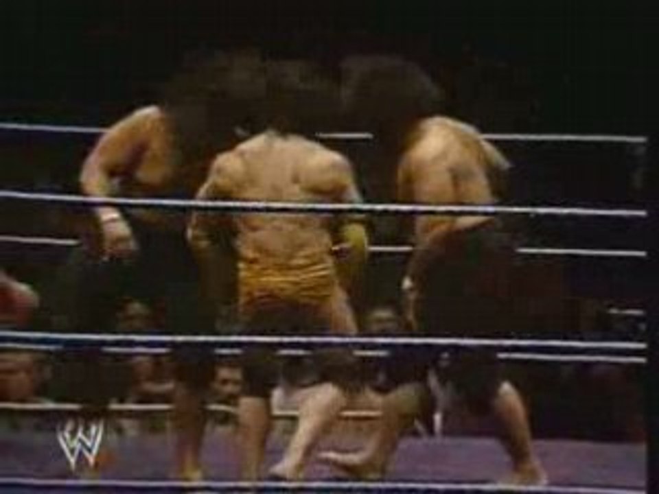 André the Giant & Jimmy Snuka vs Wild Samoans