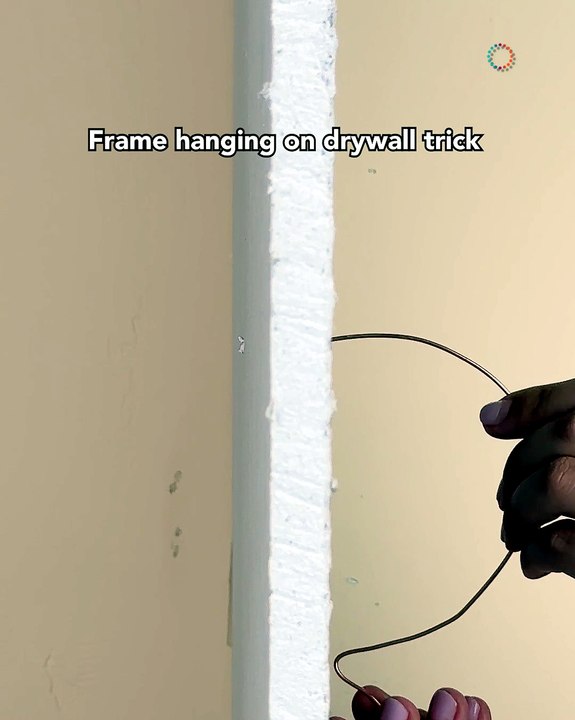Effortless frame hanging without making a mess🖼️ - video Dailymotion