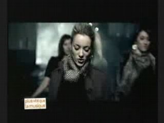 Léa Castel dans "Plus vite que la Musique" sur m6