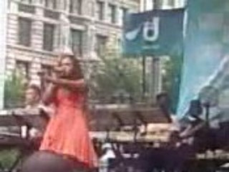 Ashanti @ J&R musicfest pt. 7/7