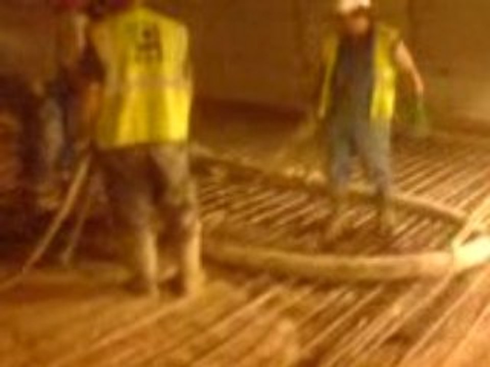 L'équipe du coulage médiane