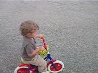 ZACH FAIT LA COURSE AVEC PAPA