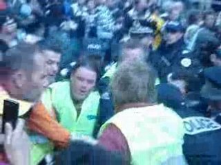 INCIDENT TOUR DE FRANCE 2008 ARRIVEE A NANTES