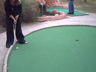 moi mini golf