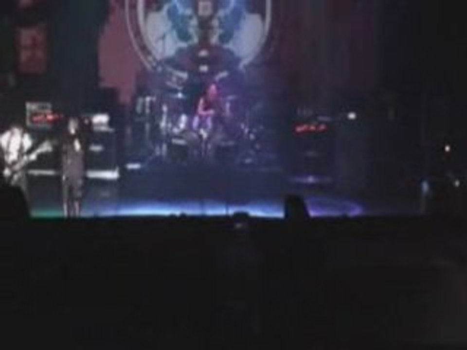 30 Seconds to Mars - R-evolve (02-02-07 au Bataclan)