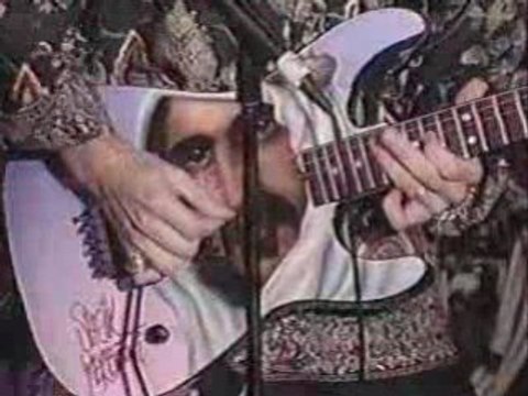 Steve Vai + Dweezil Zappa - Live Guitar Duel