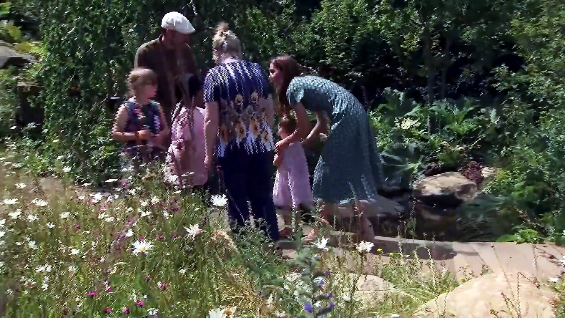 Princess Kate attempts to herd children on chaotic royal engagement