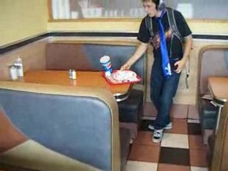 Bernart - S'occupe des ordures