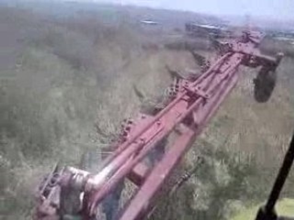 CLAAS ARES 567 ATX 6' lı 16 Numara Pullukla Tarlada PART1