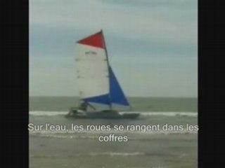 Catamaran CONTACT de DORGULOFF : mise à l'eau facile !