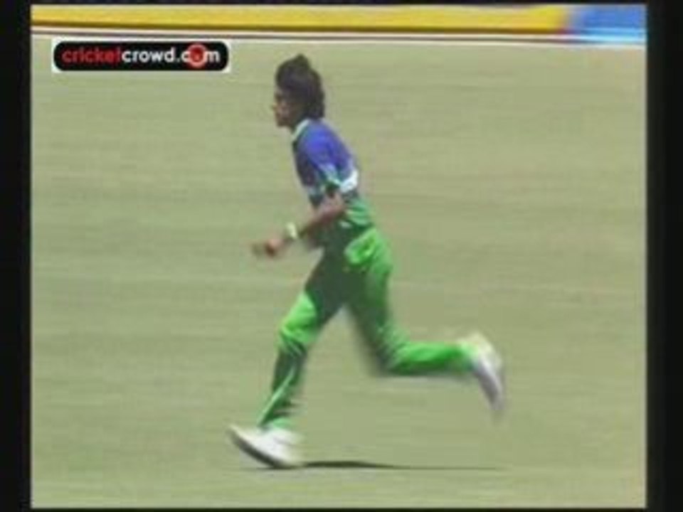 Pak Aus 87_to_DivX_clip0