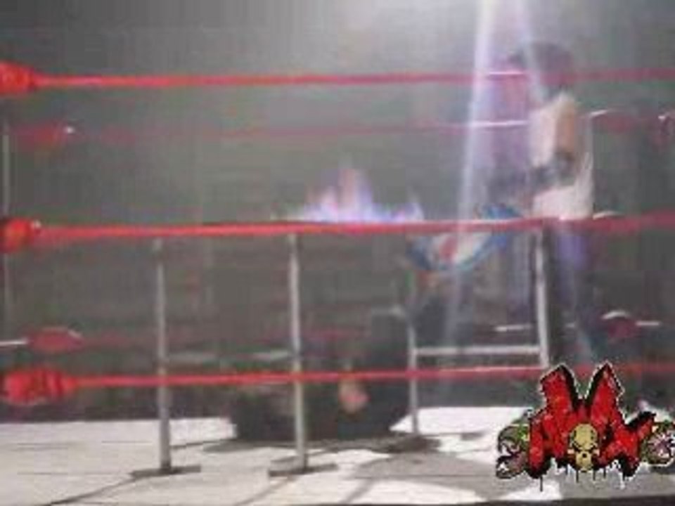 Big Gold Lanza a Juan 23 Contra una Mesa con Fuego FWN AWX