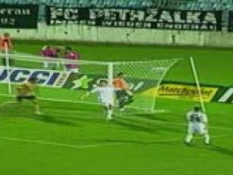 Artmedia 1-1 Juventus but d' Amauri