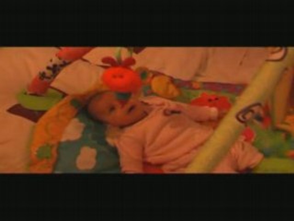 ELENA 1 mois