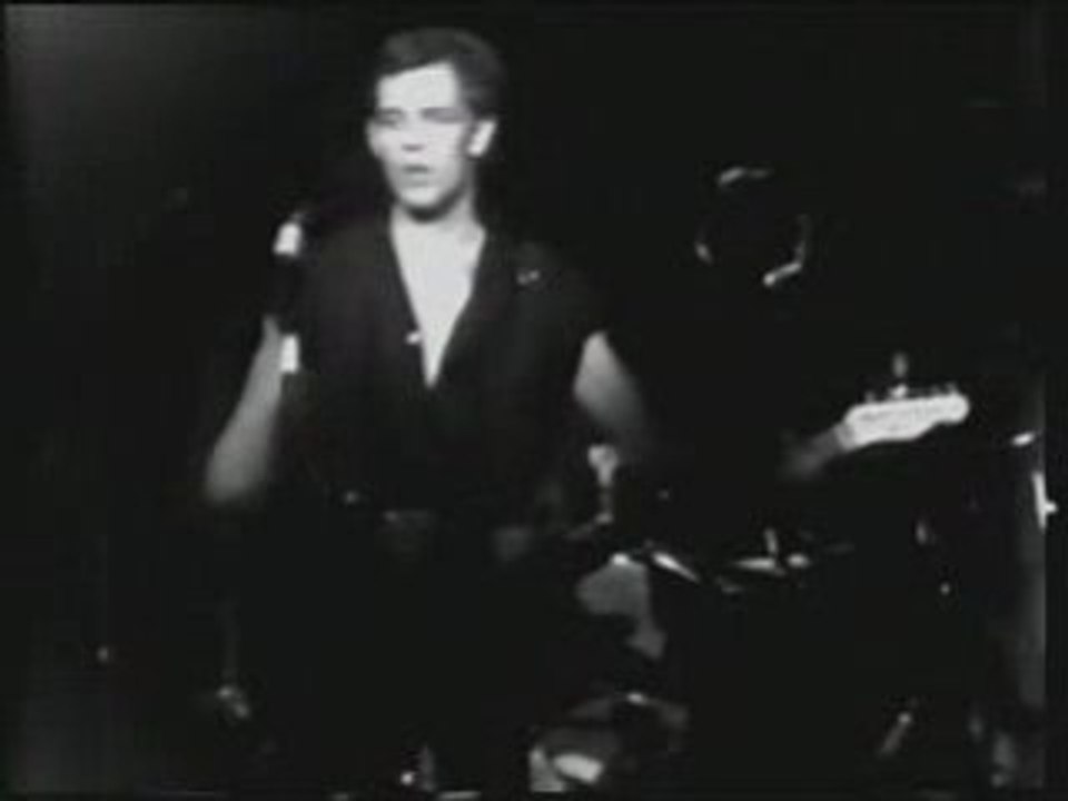 The Clash - Guns of Brixton