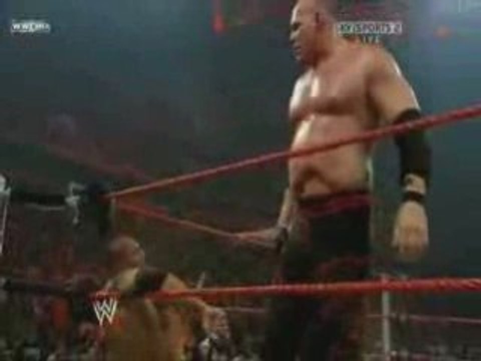 Raw 25 08 08 Batista VS Kane part 2/2