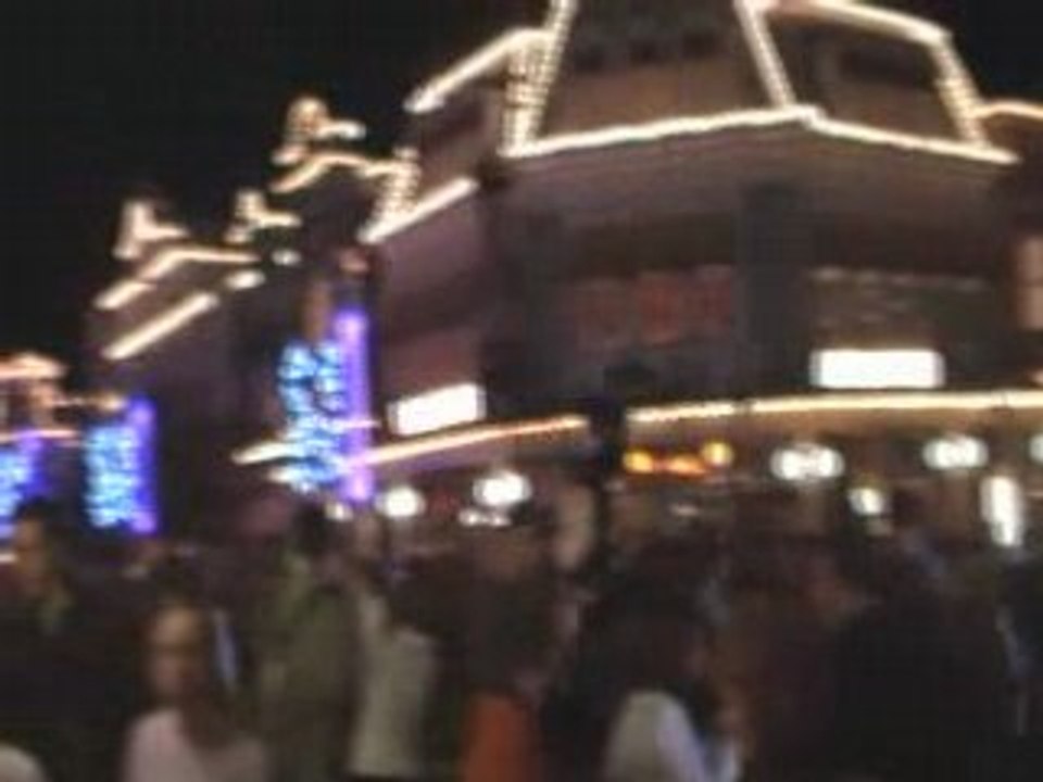 MOV015