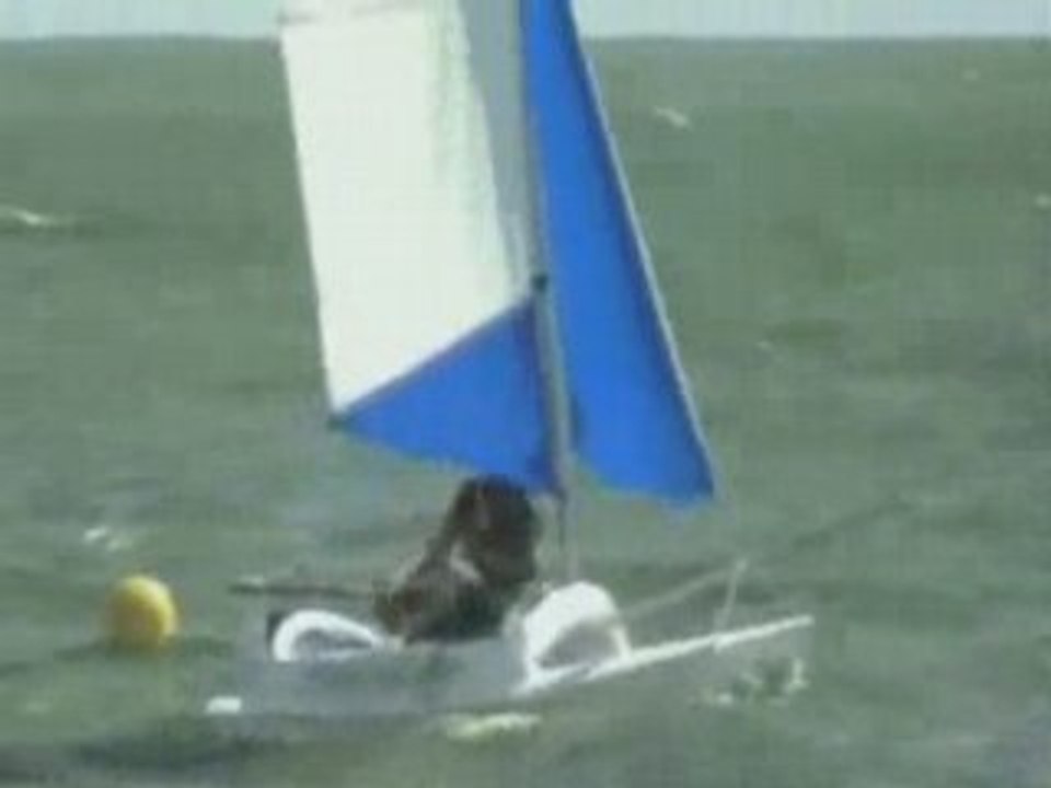 Catamaran CONTACT de DORGULOFF