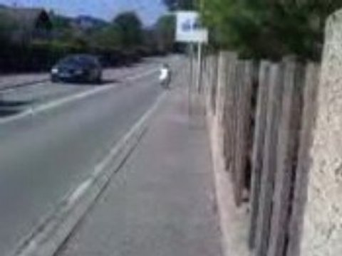 Lucas sur un velo de 5ans 2