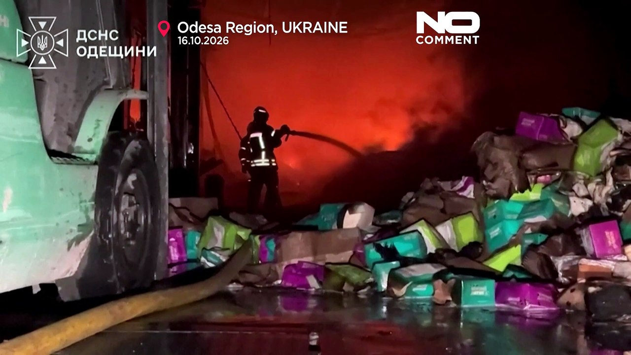 Russische raketen lösen große fabrikbrände in odesa und saporischschja aus