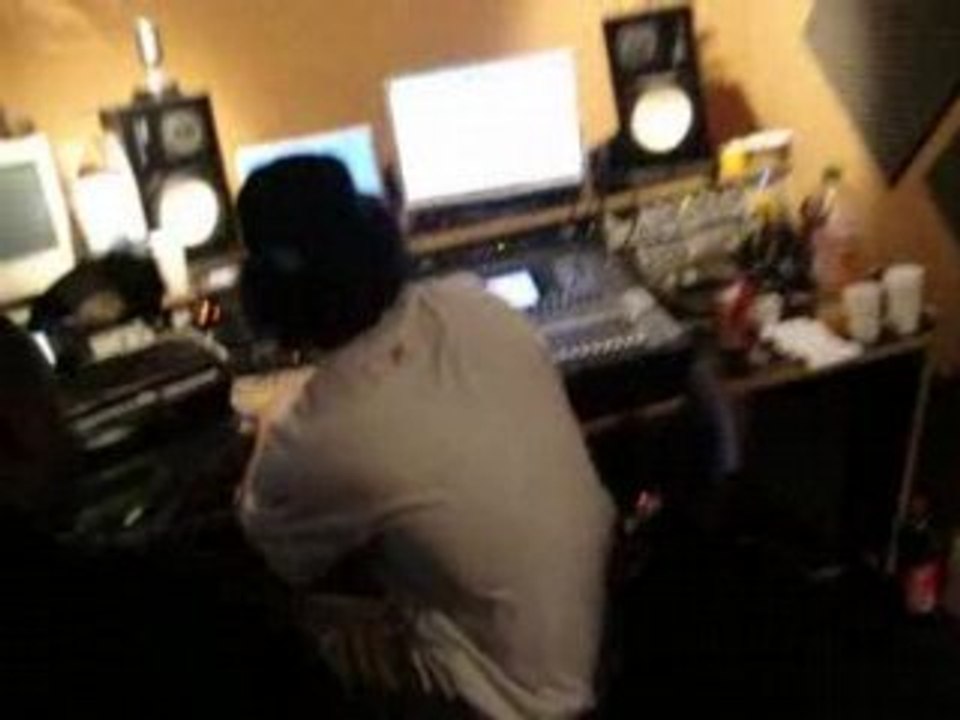 AP 113 ET DJ FIRST MIKE EN STUDIO PART1