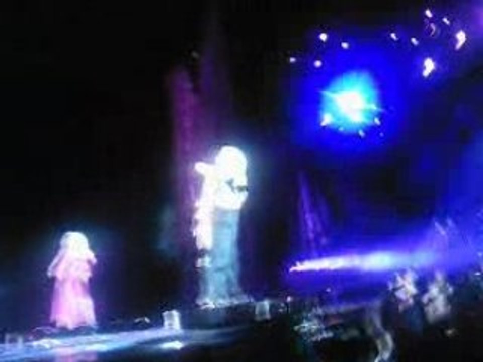 Madonna - Sticky & Sweet - Nice - She's not me Live