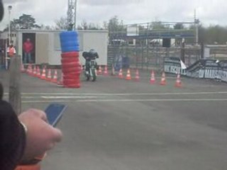 Nitroman vs Benoitou