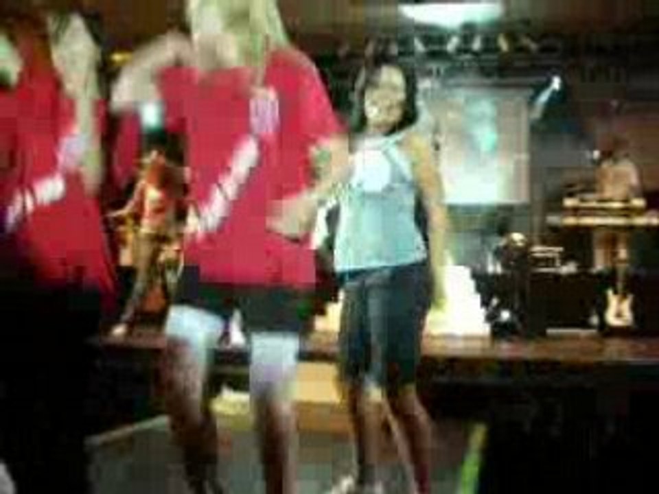 Justine fête de Nay