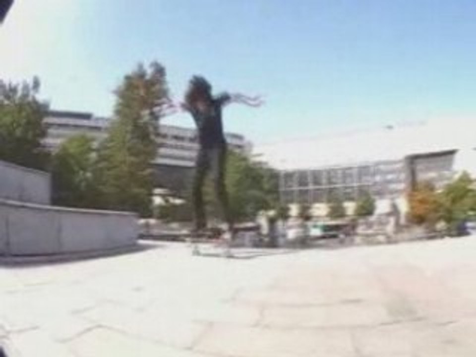 Bercy Heelflip 1 bloc ...
