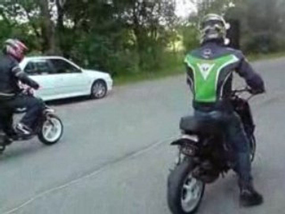 MHR Team 2  70cc VS Mhr Team 77cc