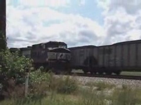 NS loaded coal and NS 387 making a pickup