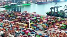 Экономика Китая выросла на 4,5% благодаря экспорту, внутренний спрос слаб