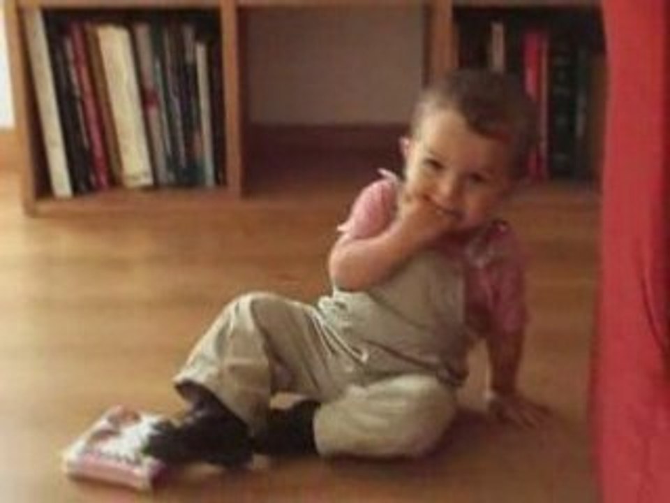 Arthur marche ...............