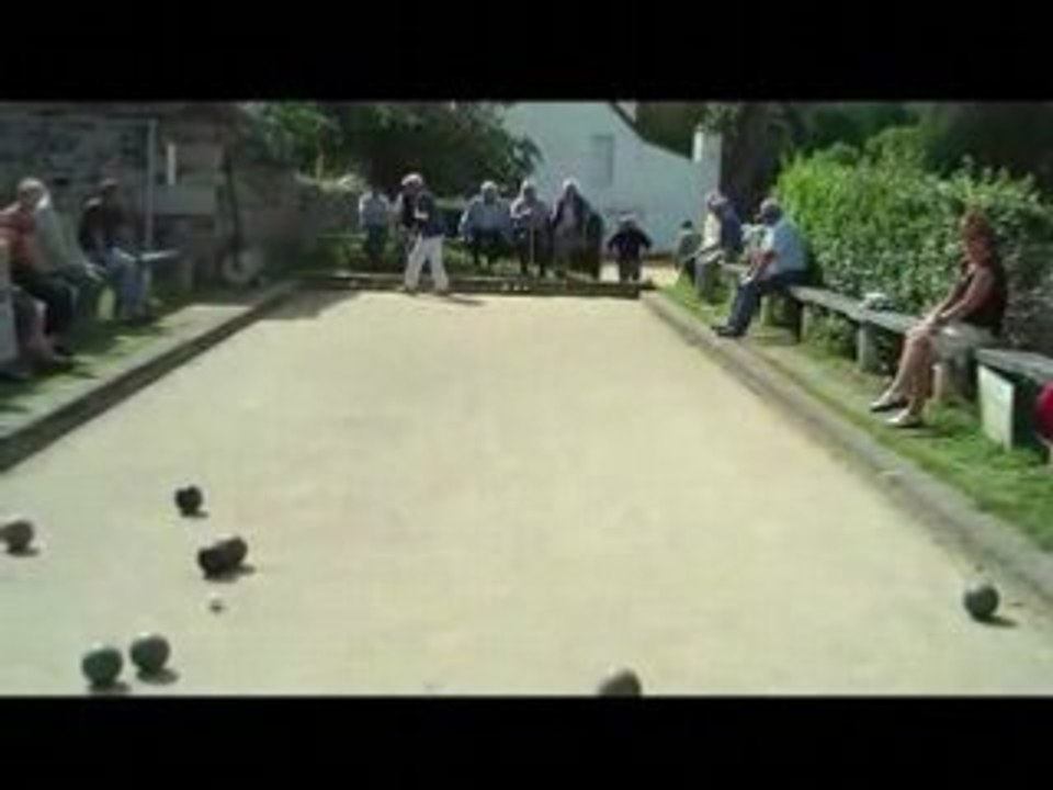 (4) St Jean du doigt: 1/4 de finale Boules plombées 17/08
