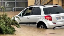 Καταρρακτώδεις βροχές φέρνουν εκτεταμένες πλημμύρες στη Μασσαλία της Γαλλίας