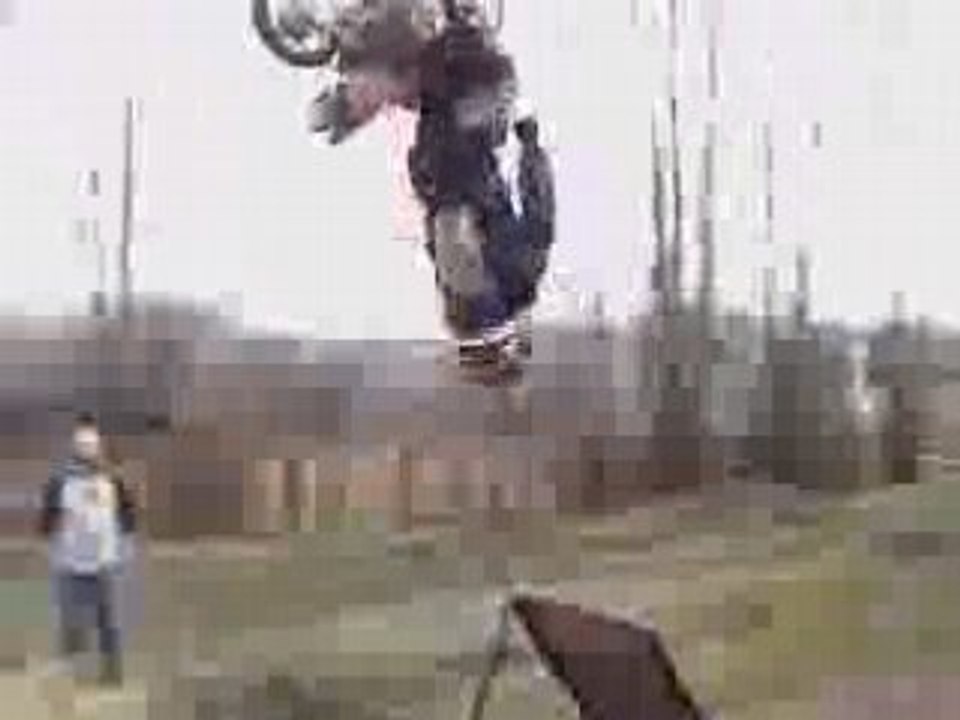 backflip en dirt bike