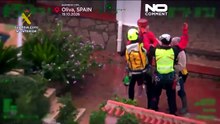Ισπανία: η Guardia Civil διασώζει οικογένεια και σκύλους από τα νερά της πλημμύρας στην Όλιβα