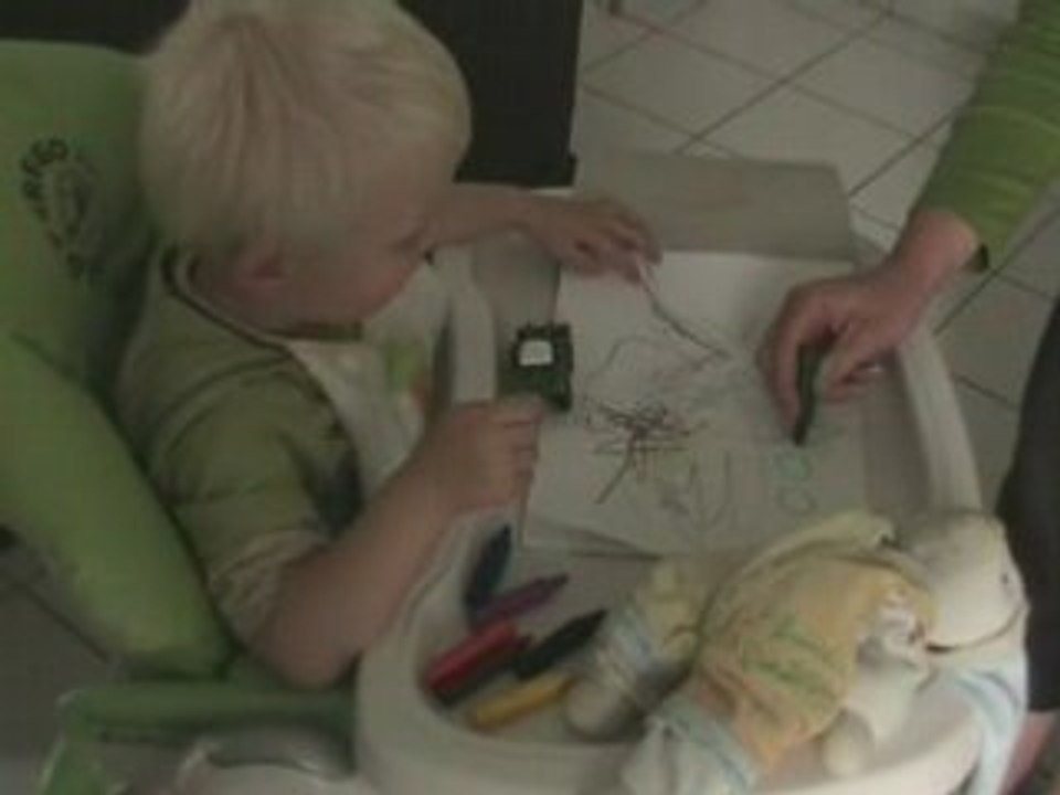 2008-08-30 Lucas dessine