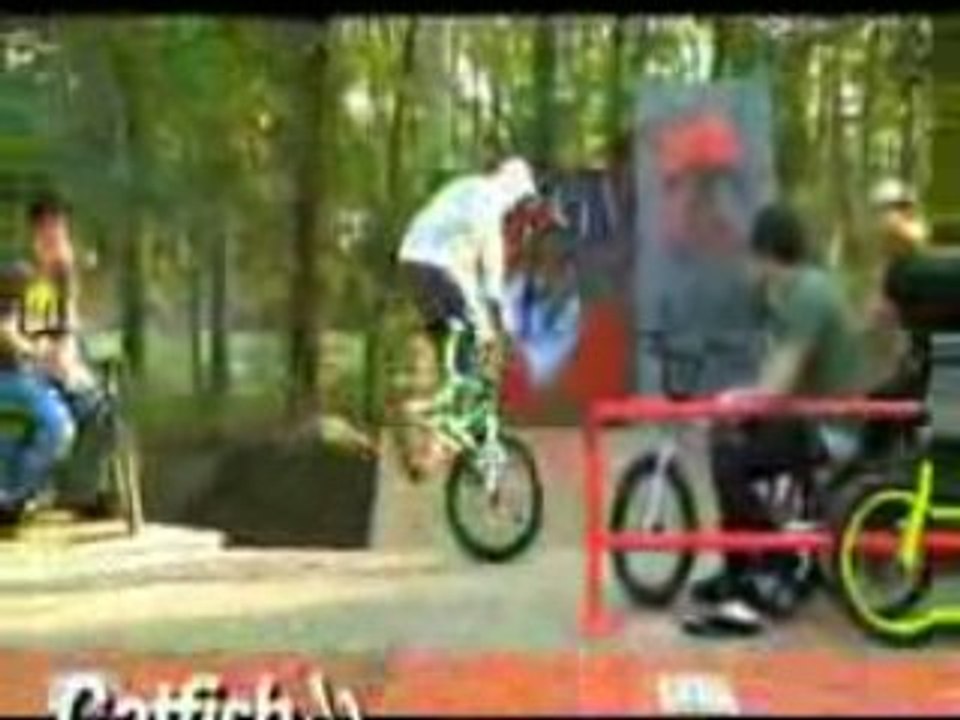 Nike Jam banks giving