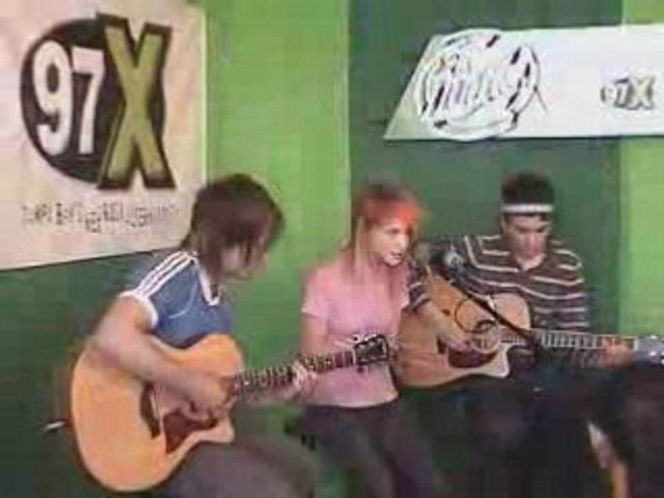 Paramore Misery business (Acoustic)