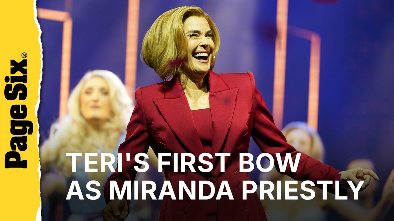 Teri Hatcher makes her debut as Miranda Priestly in 'The Devil Wears ...
