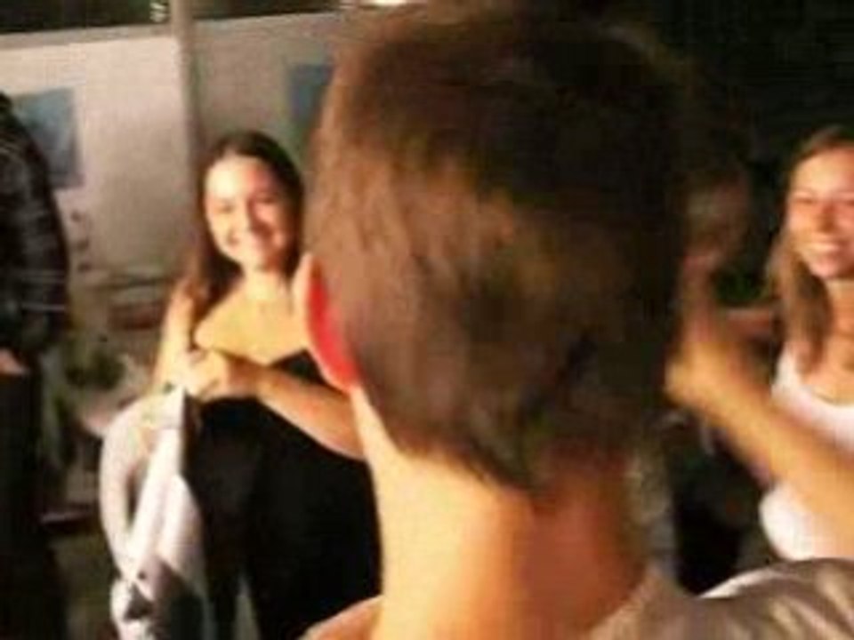 On fait tous la queue pour Lili