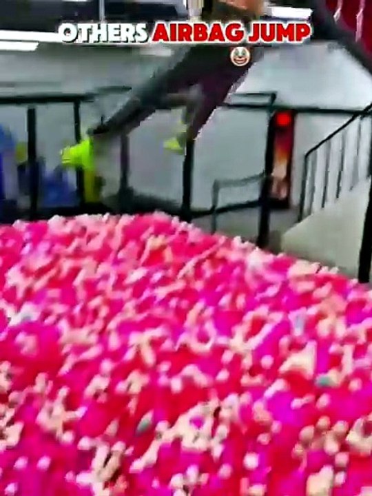 Normal Airbag Jump Vs The FINAL BOSS☠️ #shorts #usa - video Dailymotion