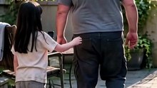 Gadis kecil bernilai miliar