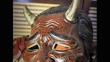 Oni, du rouge aux finitions craquelées