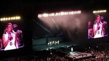 Tini Stoessel se quiebra en su recital en Venezuela