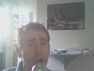 Wiwi égratigne "Téquila bar"