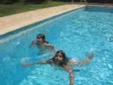 les filles a la piscine été 2008
